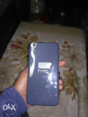 HTC820 in excellent condition. With all