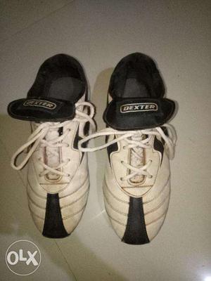 Dexter Football Shoes.. Size 8
