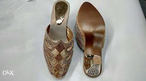 New Ladies Ethnic footwear.I am a seller.