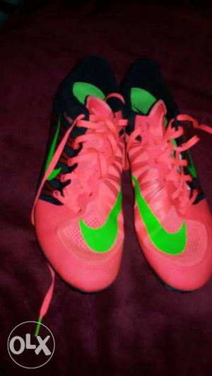 Nike shoes but without spikes and very good