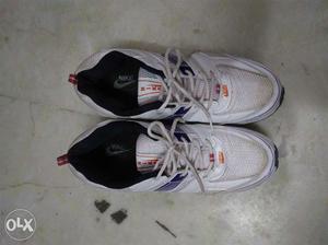 Nike sports shoes size - 9, without bill