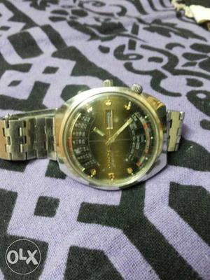 Orient automatic calander watch