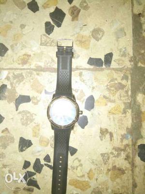 Round Black Watch With Gray Strap