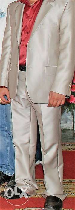 Van heusen suit. Coat with pant