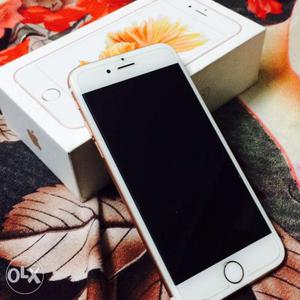 I phn 6 S rose gold 16 gb only month old with all