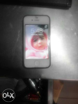 Iphone4 very nice is good phone 7gb