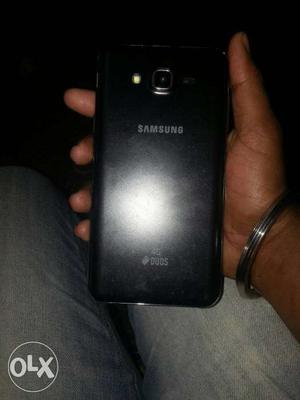 J7 new condition phone ha argent sell