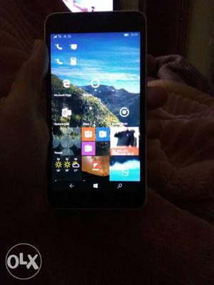 Microsoft Lumia 640 XL dual SIM running Windows