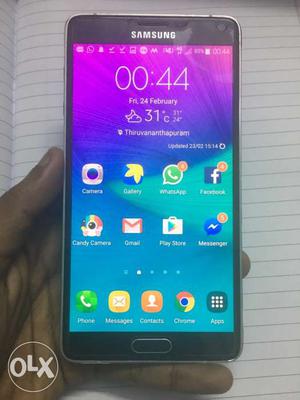Note 4 32 gb with all accessories 7 months used