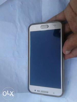 Samsung j2 mobile phone in 5 month old in good