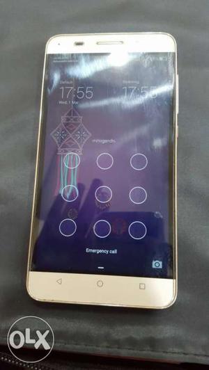 Want to sell my honor 4x one yr used with bill