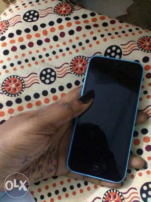 Iphone5c good condition with charger ear phones