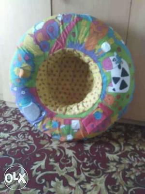 Baby ring in very good condition and hardly used.
