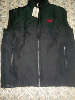 Black Zip-up Vest