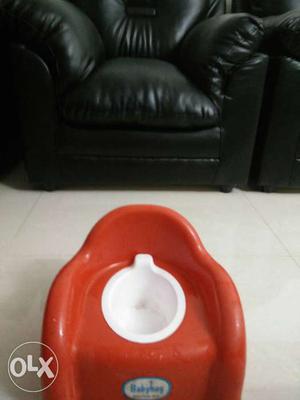 Brand new Babyoye potty seat with excellent baby