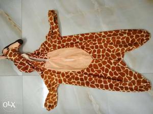 Giraffe dress for kids 2/5yrs.used only once.