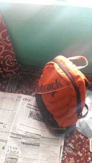 I want to sell my FASTRACK bag