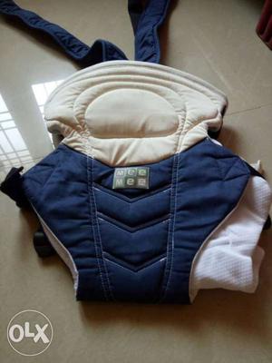 Mee mee baby carrier, in excellent condition.