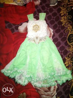 No 2nd hand brand new frock+iner+legins for