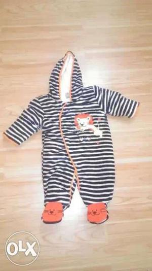 Romper suit for 6-12 months old baby.. in very