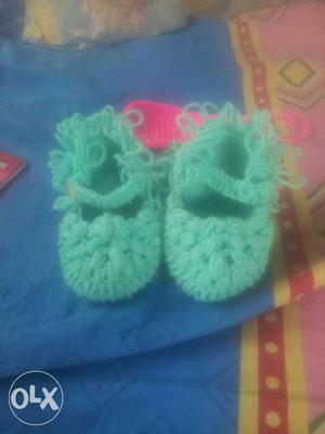 Toddler's Teal Knitted Shoes