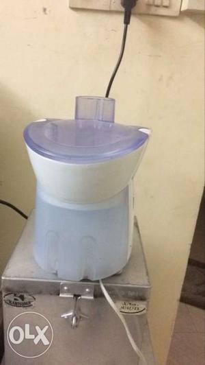 White And Purple Air Humidifier