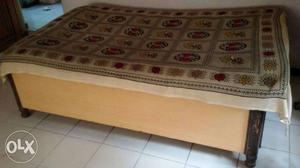 4 x 6 wooden bed