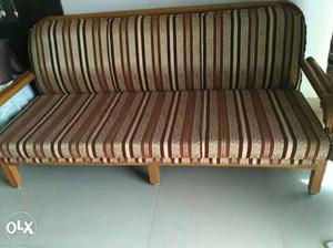 5 seater sofa set in very good condition, all