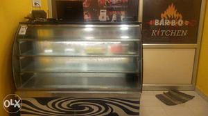 5'Feet Cake Display Chiller in excellent condition, AMC