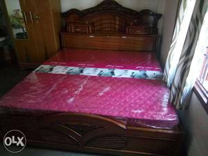 Godrej hero King sized mattress 4" brand-new