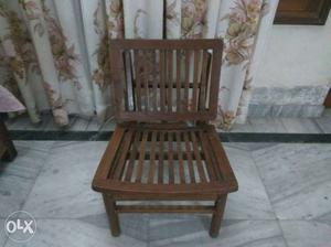 Set of 4 chairs of pure teak wood in good condition