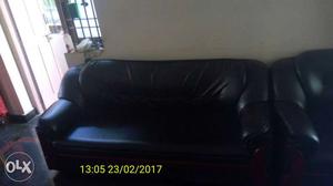 Sofa set 3+1+1 for sale. reason: relocating