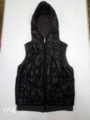 Black Bubble Zip-up Hooded Vest