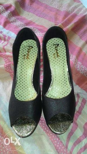 Brand New Black Heel Shoe from Thailand