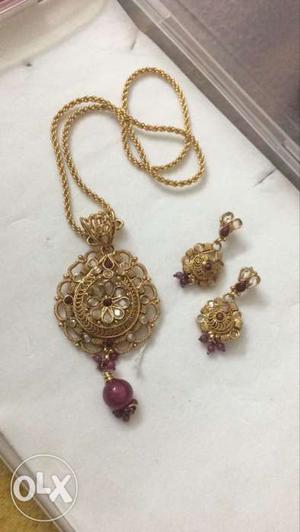 Gold Jhumka Necklace And Earring Set