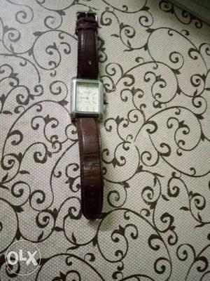 Laurels original watch in good condition