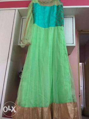 Maxi in beautiful green colour with dupatta size..xl