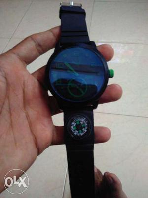 New watch..working condition..only 2 weeks