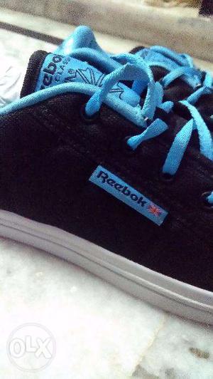 Reebok Sneakers-Size-6