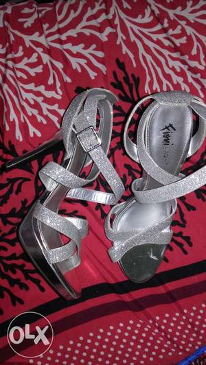 Silver shoes-brand new, fioni Nights,made in USA