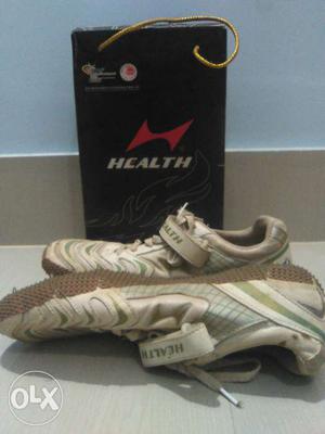 White And Brown Health Low Top high jump shoes