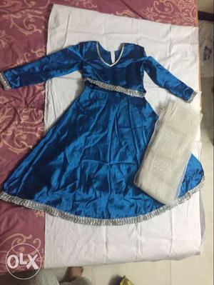 Women's Blue Satin V Neck Long-sleeved Dress
