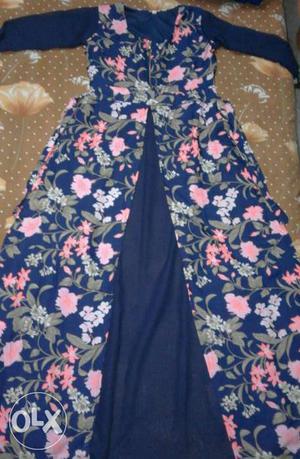 Women's Navy blue dress with floral print -