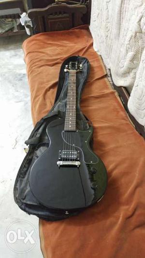 Brand new elelectronic guitar