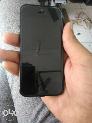 IPHONE 5s Space Grey 16GB 1 yr old without Bill &
