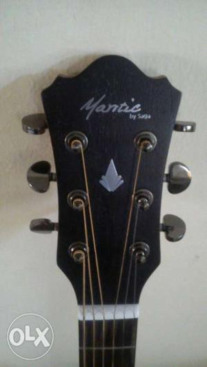 Mantic By Saga Guiter Mostly new With hard guiter