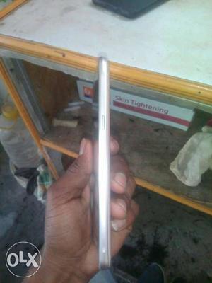 Samsung j5(6)