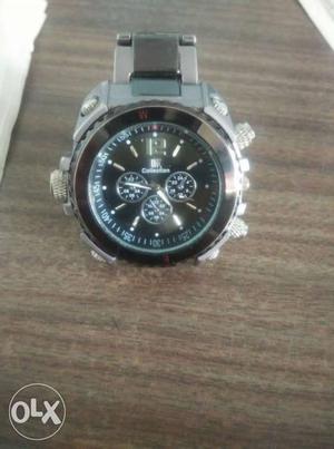 2 months old watch in good condition