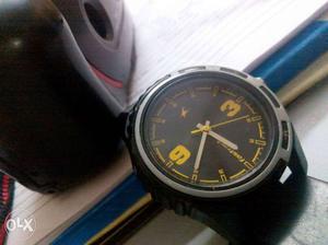 7 months olf fastrack attractive watch in best