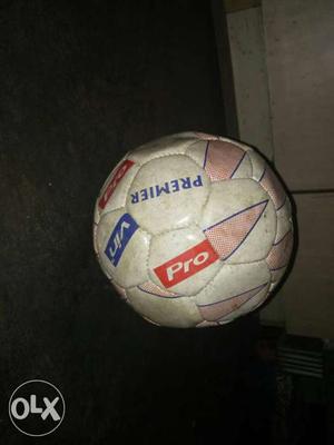 Football in good condition i purchased it on Mrp